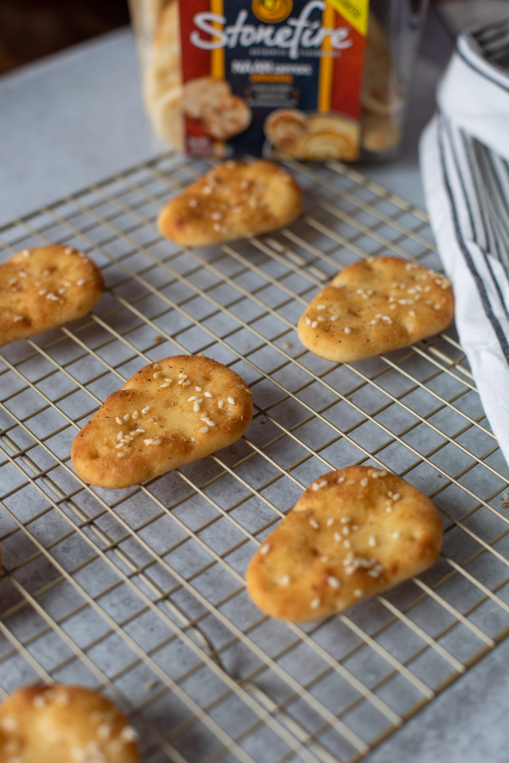 Seasoned Baked Naan Dippers® – Spicy Sesame