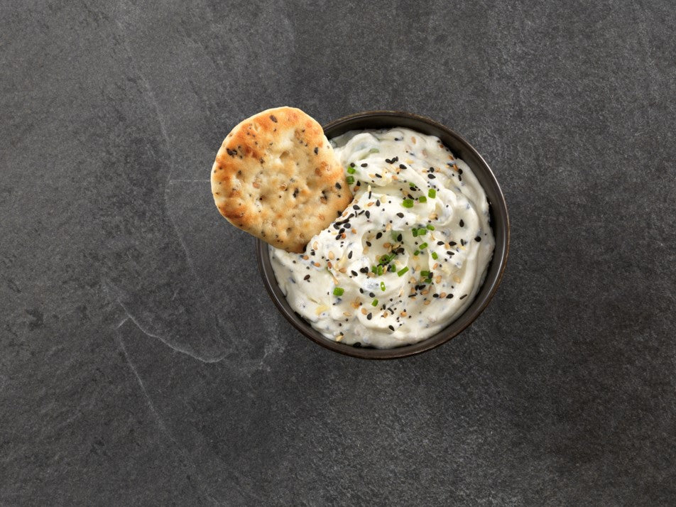 Bagel Dip With Everything Naan Dippers®