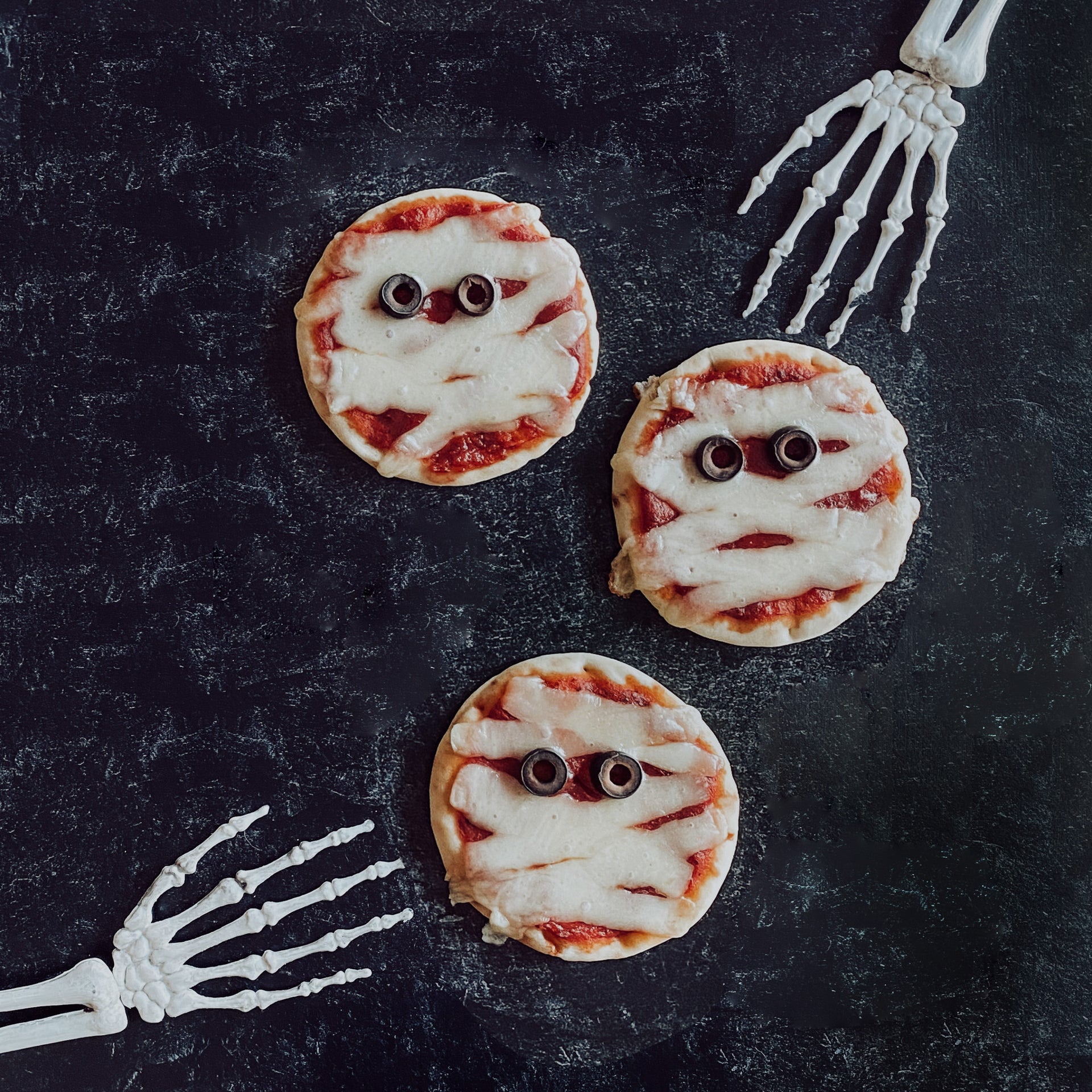 Halloween Naan Round Pizzas