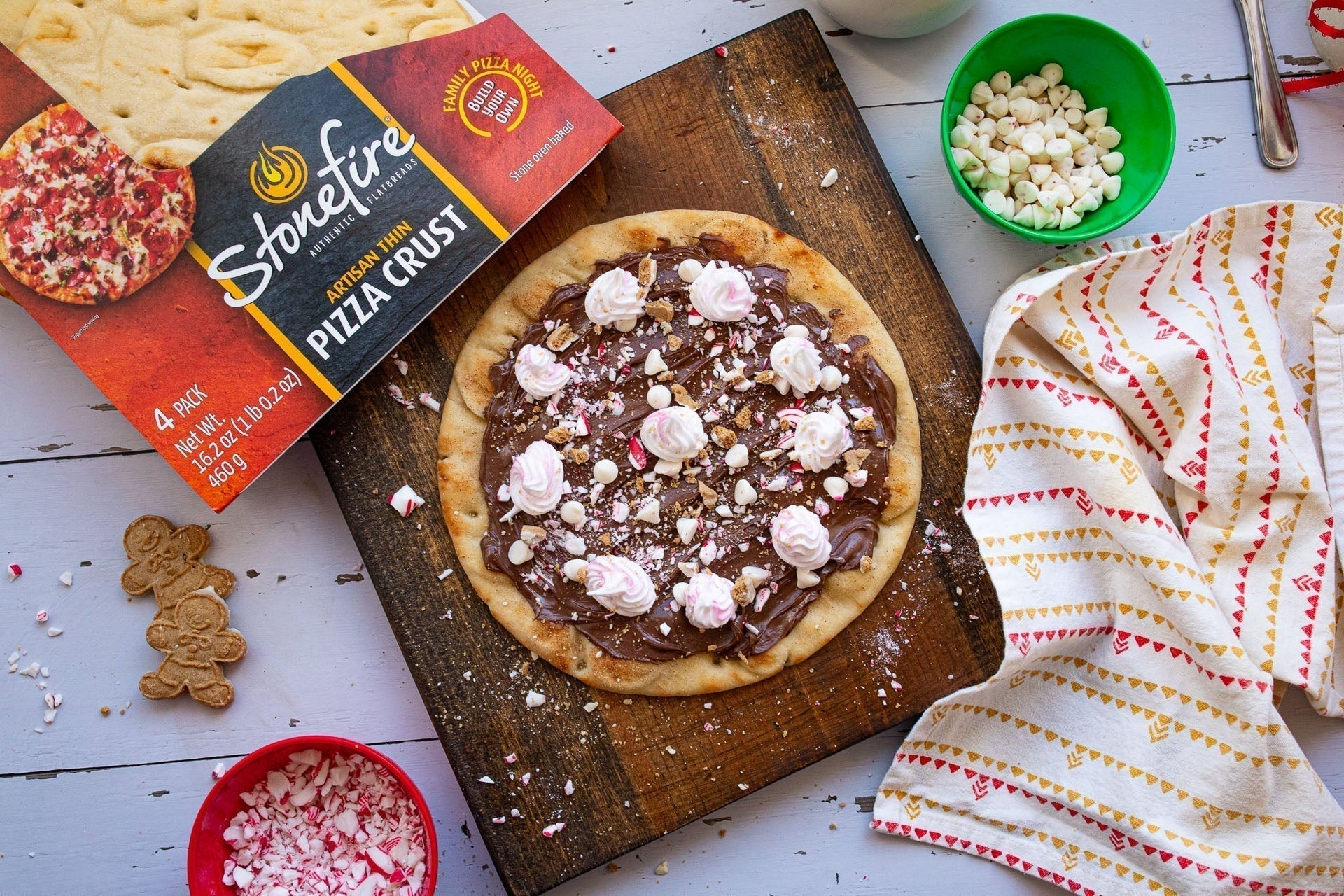 Peppermint S’mores Dessert Pizza