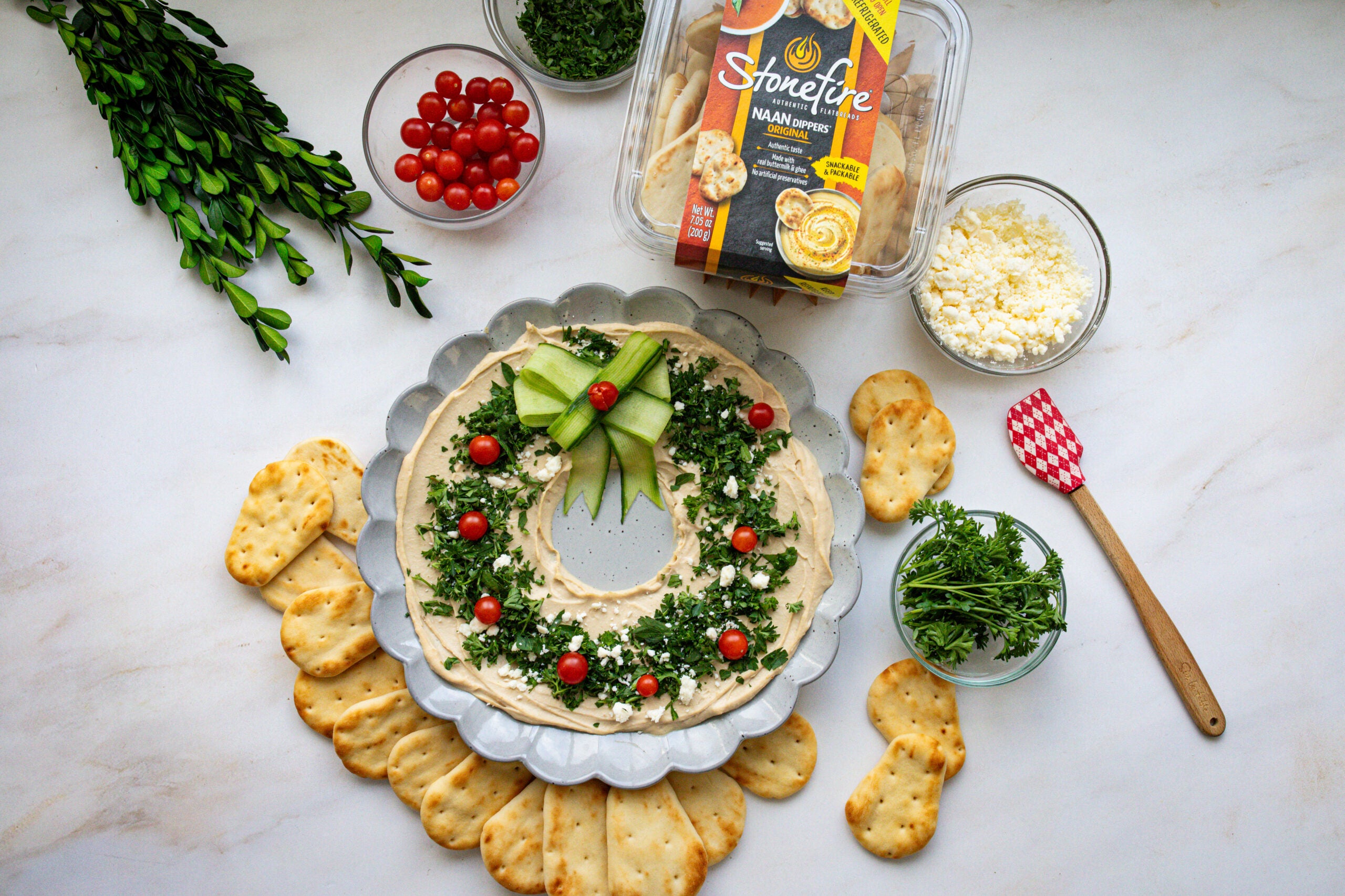 Holiday Hummus Wreath with Stonefire Naan Dippers