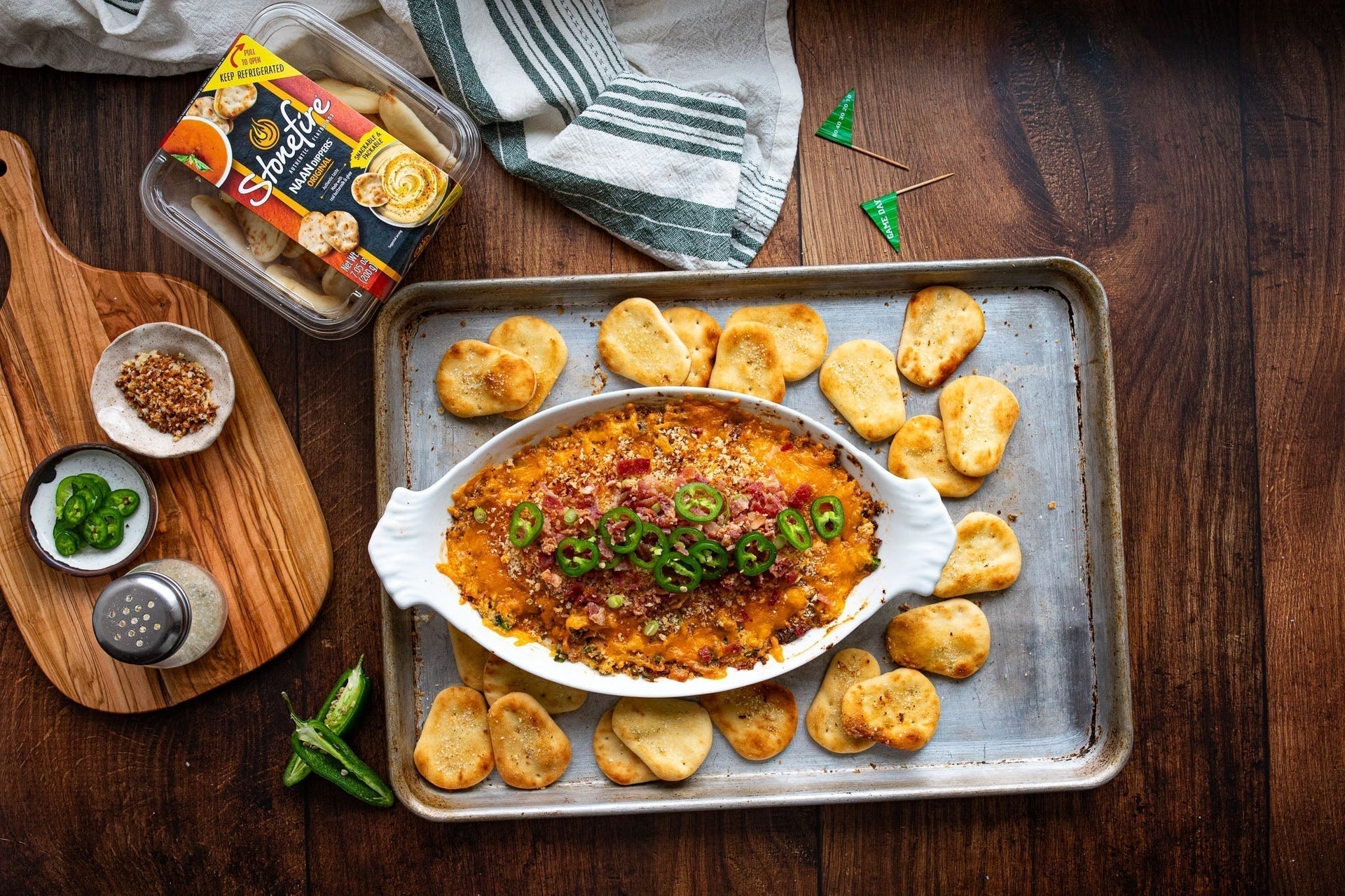 Jalapeño Popper Dip Stonefire® Naan Dippers®