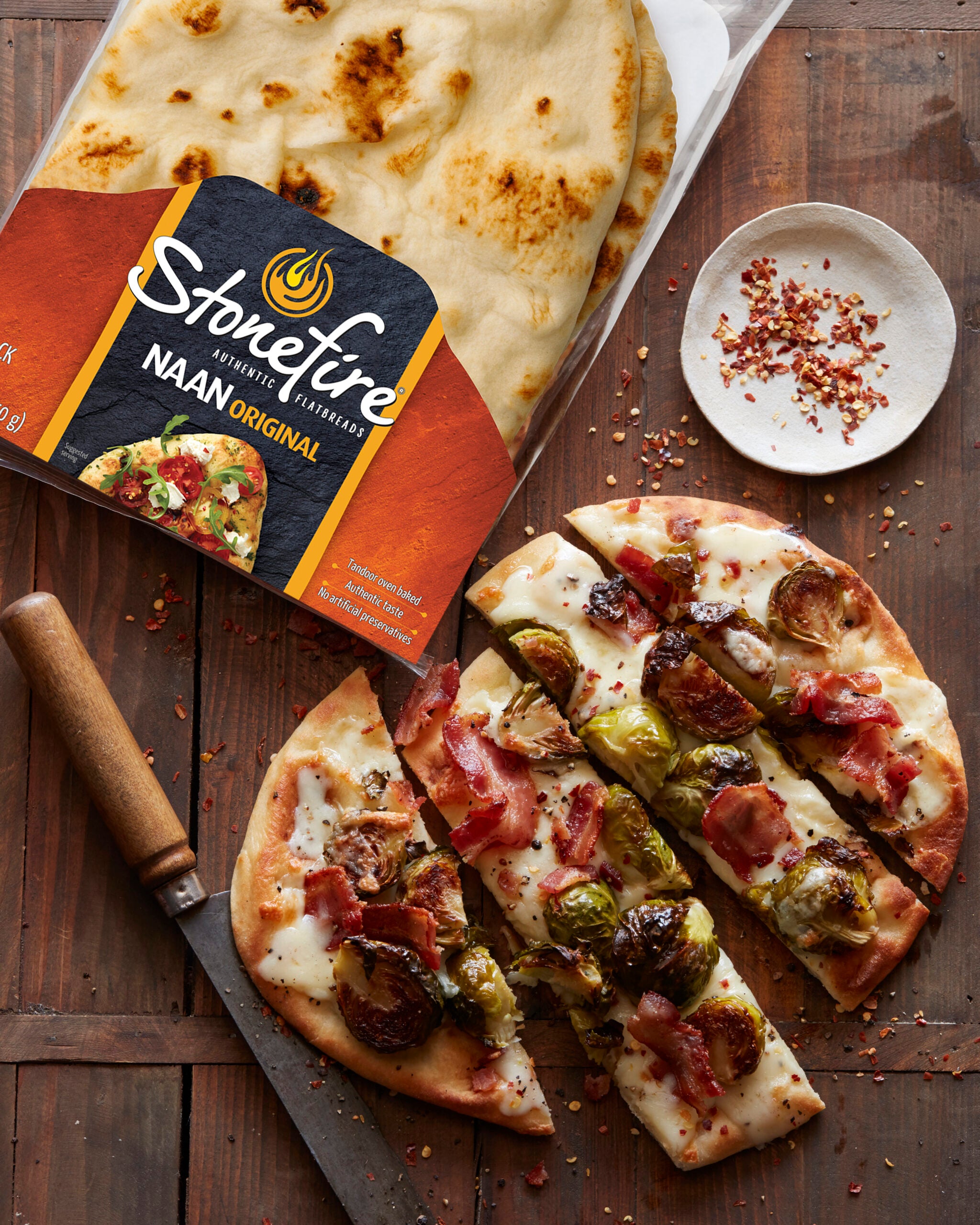 How to Host the Ultimate Flatbread Friday Party with Stonefire® Naan