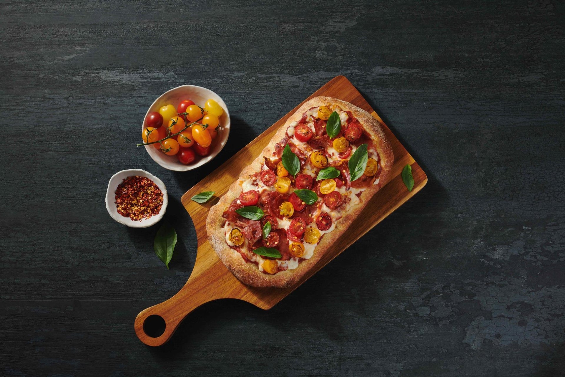 Prosciutto Caprese Milano Pizza