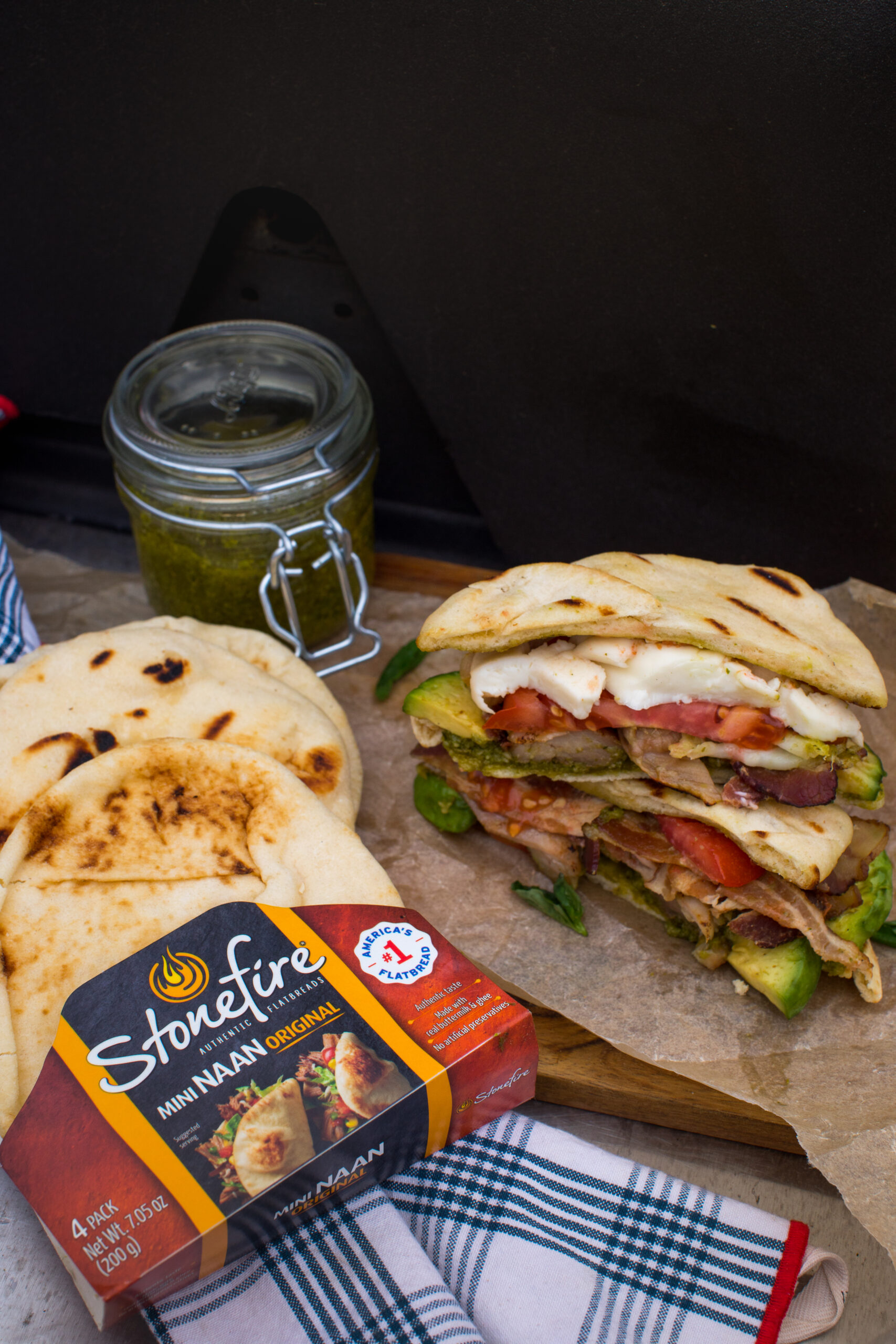 Grilled Pesto Chicken Sandwich – Stonefire Authentic Flatbreads